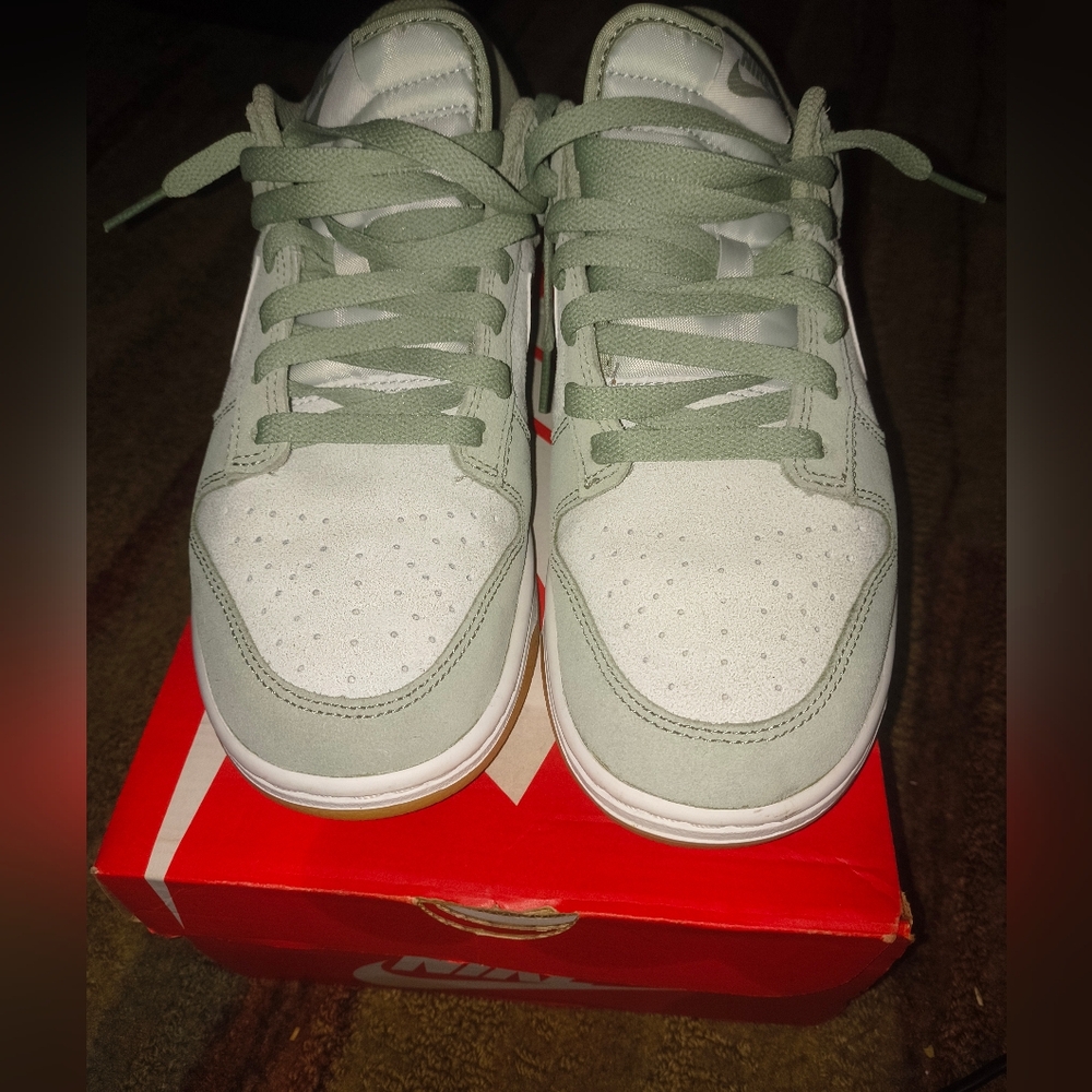 NIB Nike dunk - Picture 2 of 4